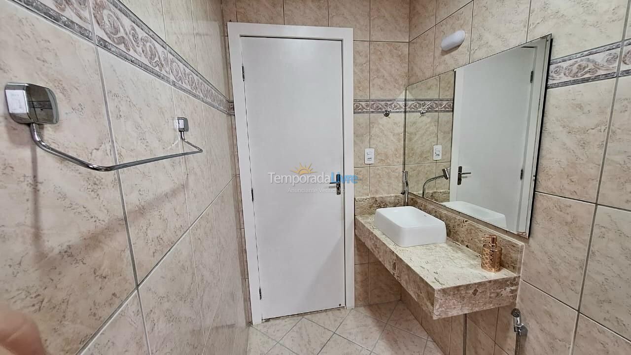 Apartamento para aluguel de temporada em Praia Grande (Canto do Forte)