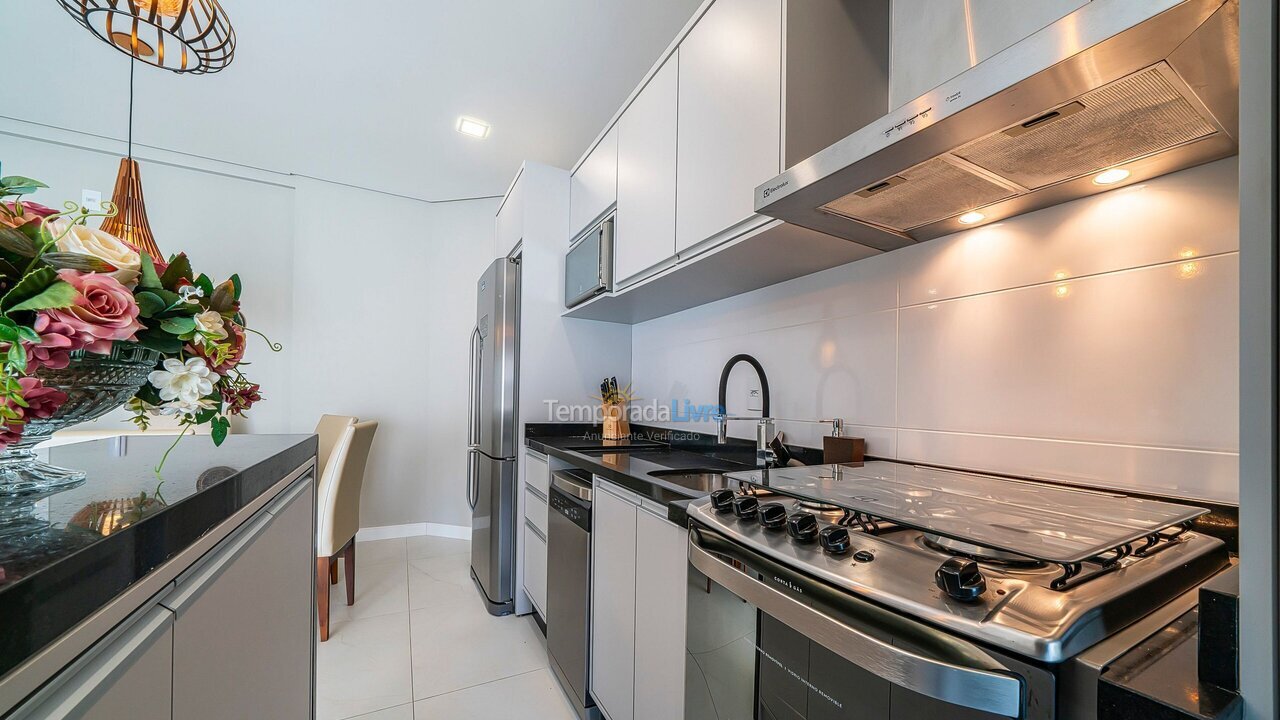 Apartamento para aluguel de temporada em Bombinhas (Praia de Bombinhas)