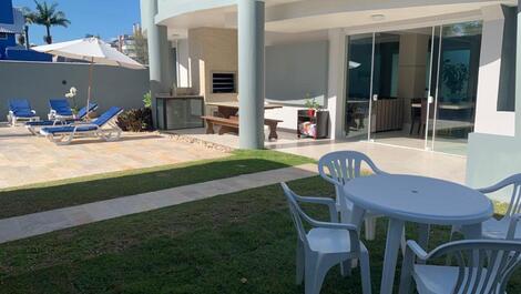 House with 5 suites in the heart of Jurerê