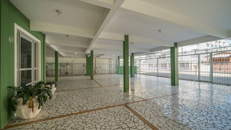 Apto para até 9 Pessoas no Centro de Bombinhas