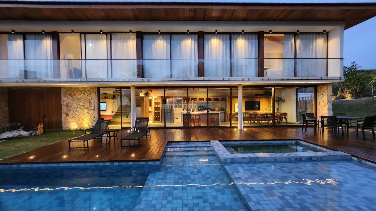 Casa para aluguel de temporada em Mata de São João (Praia do Forte)