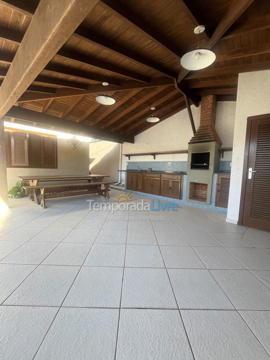 Casa para alquiler de vacaciones em Ubatuba (Praia Grande)