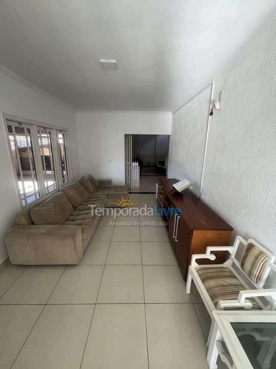 Casa para alquiler de vacaciones em Ubatuba (Praia Grande)