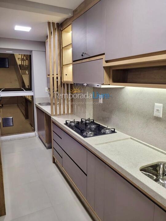 Apartamento para aluguel de temporada em Itapema (Meia Praia)
