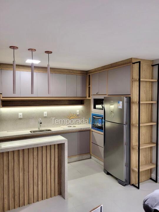 Apartamento para aluguel de temporada em Itapema (Meia Praia)