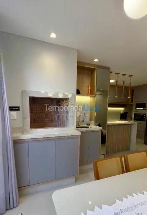 Apartamento para aluguel de temporada em Itapema (Meia Praia)