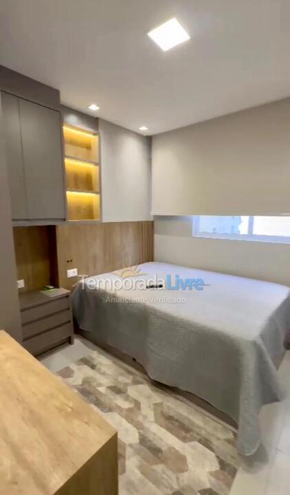 Apartamento para aluguel de temporada em Itapema (Meia Praia)