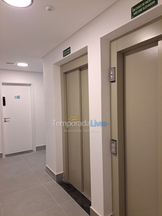 Apartamento para aluguel de temporada em Ubatuba (Praia Grande)