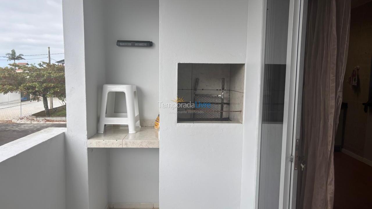 Apartamento para aluguel de temporada em São Francisco do Sul (Ubatuba)