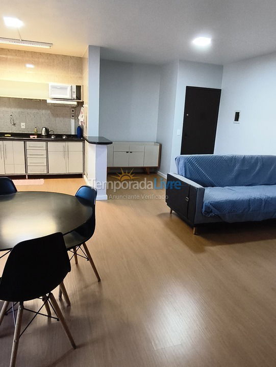 Apartamento para aluguel de temporada em São Francisco do Sul (Ubatuba)