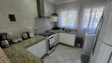 291 – APARTAMENTO EN ALQUILER EN BOMBINHAS