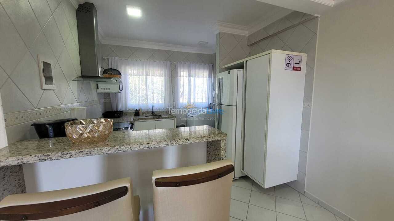 Apartamento para alquiler de vacaciones em Bombinhas (Bombinhas Centro)