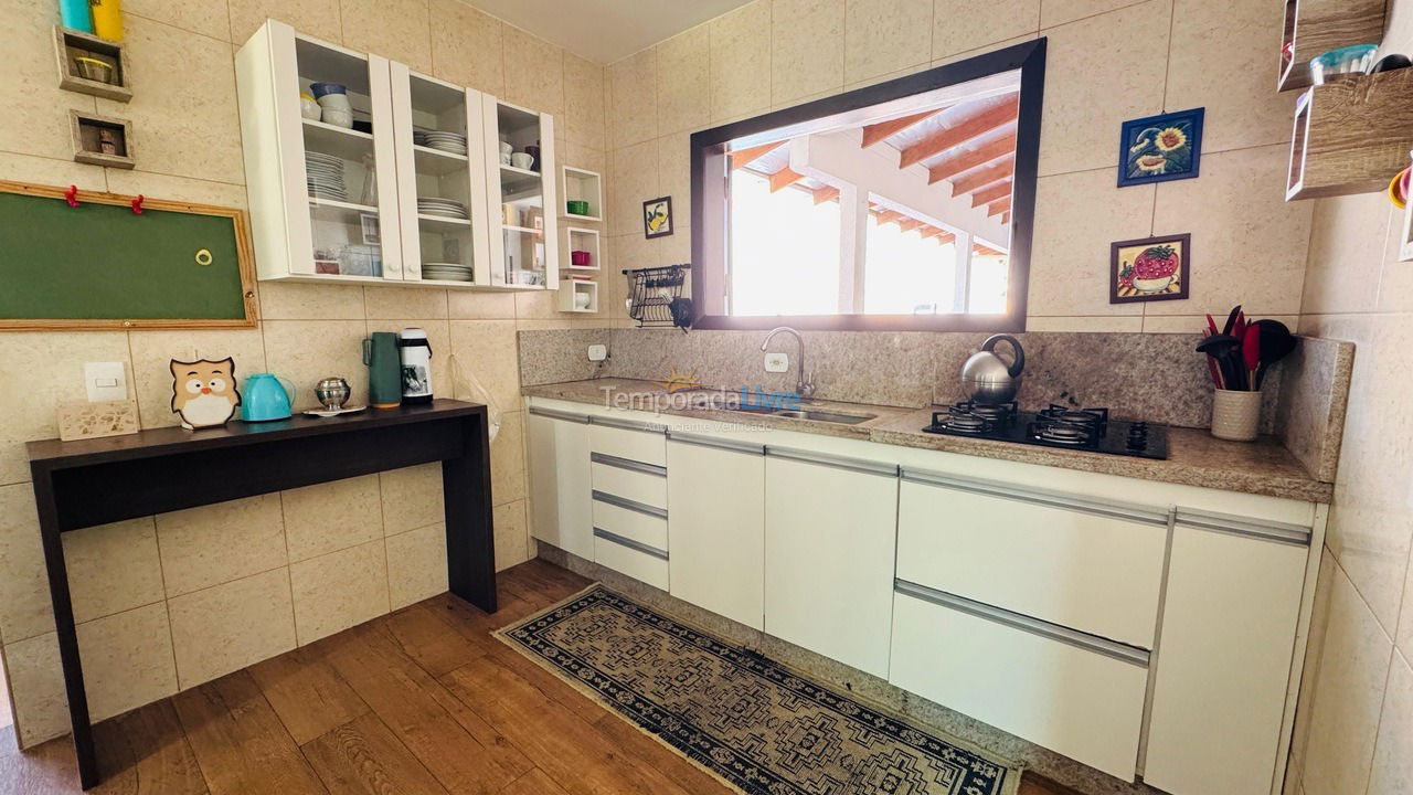 Casa para alquiler de vacaciones em Guaratuba (Balneário Prainha)