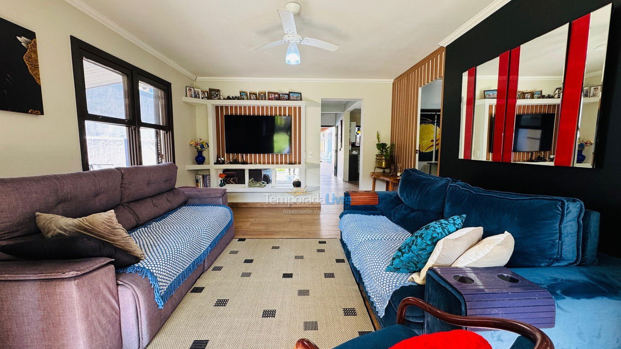Casa para alquiler de vacaciones em Guaratuba (Balneário Prainha)
