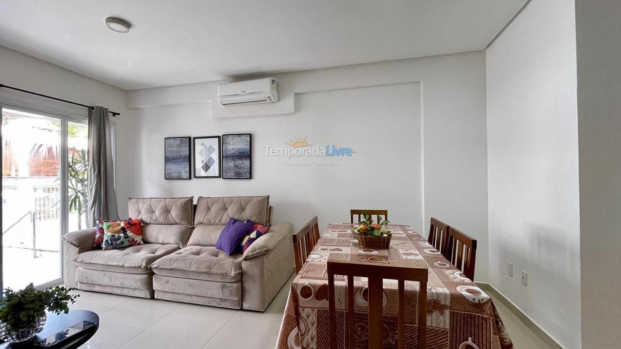 Apartamento para aluguel de temporada em Bombinhas (Canto Grande)