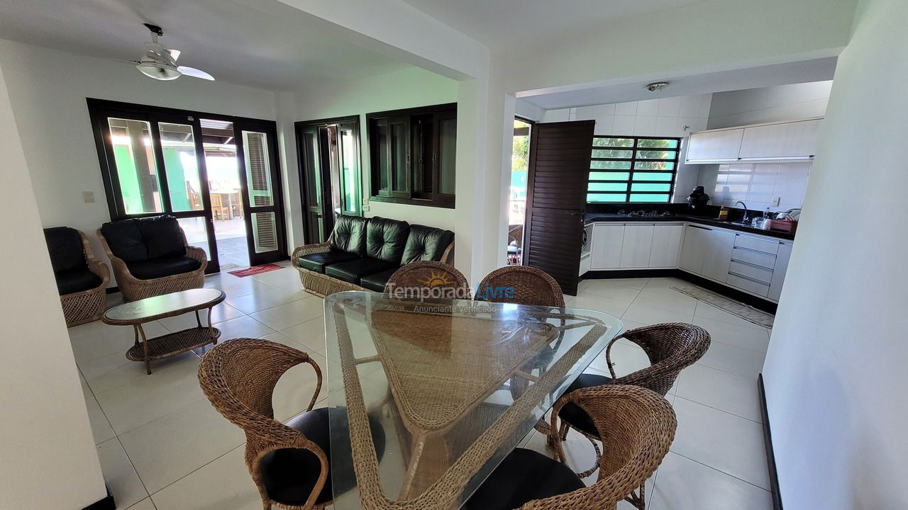 Casa para alquiler de vacaciones em Bombinhas (Mariscal)