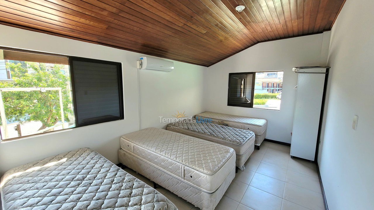 Casa para alquiler de vacaciones em Bombinhas (Mariscal)