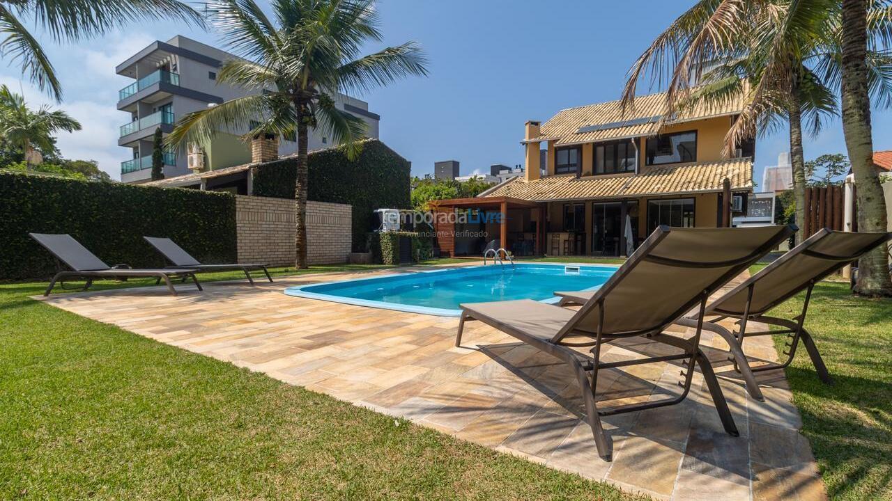 Casa para alquiler de vacaciones em Bombinhas (Mariscal)