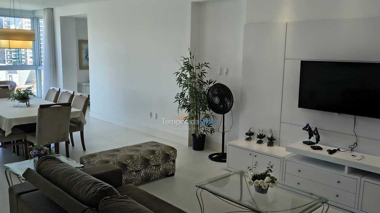 Apartment for vacation rental in Itapema (Meia Praia)