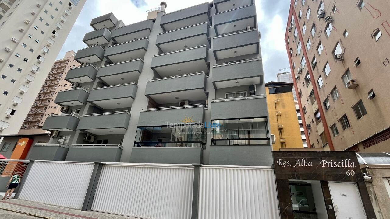 Apartamento para aluguel de temporada em Itapema (Meia Praia)