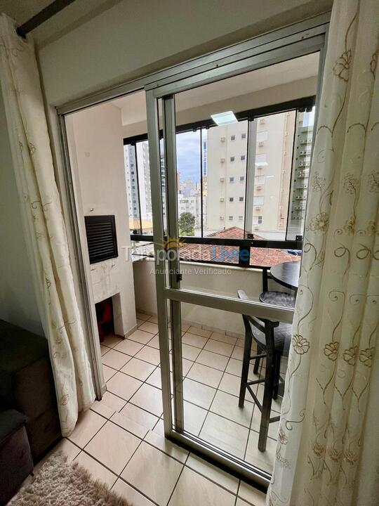 Apartamento para aluguel de temporada em Itapema (Meia Praia)