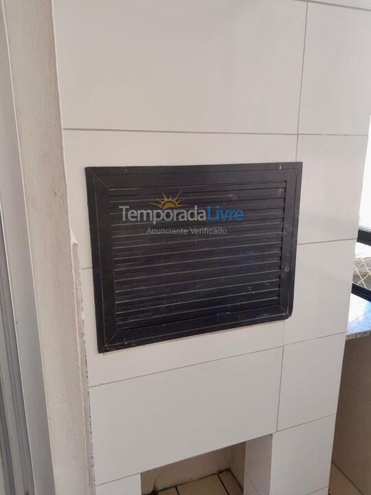 Apartamento para aluguel de temporada em Itapema (Meia Praia)