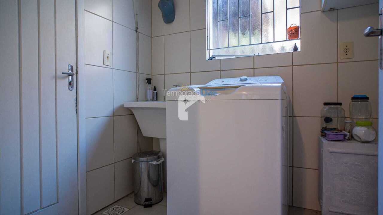 Casa para aluguel de temporada em Florianópolis (Cachoeira do Bom Jesus)