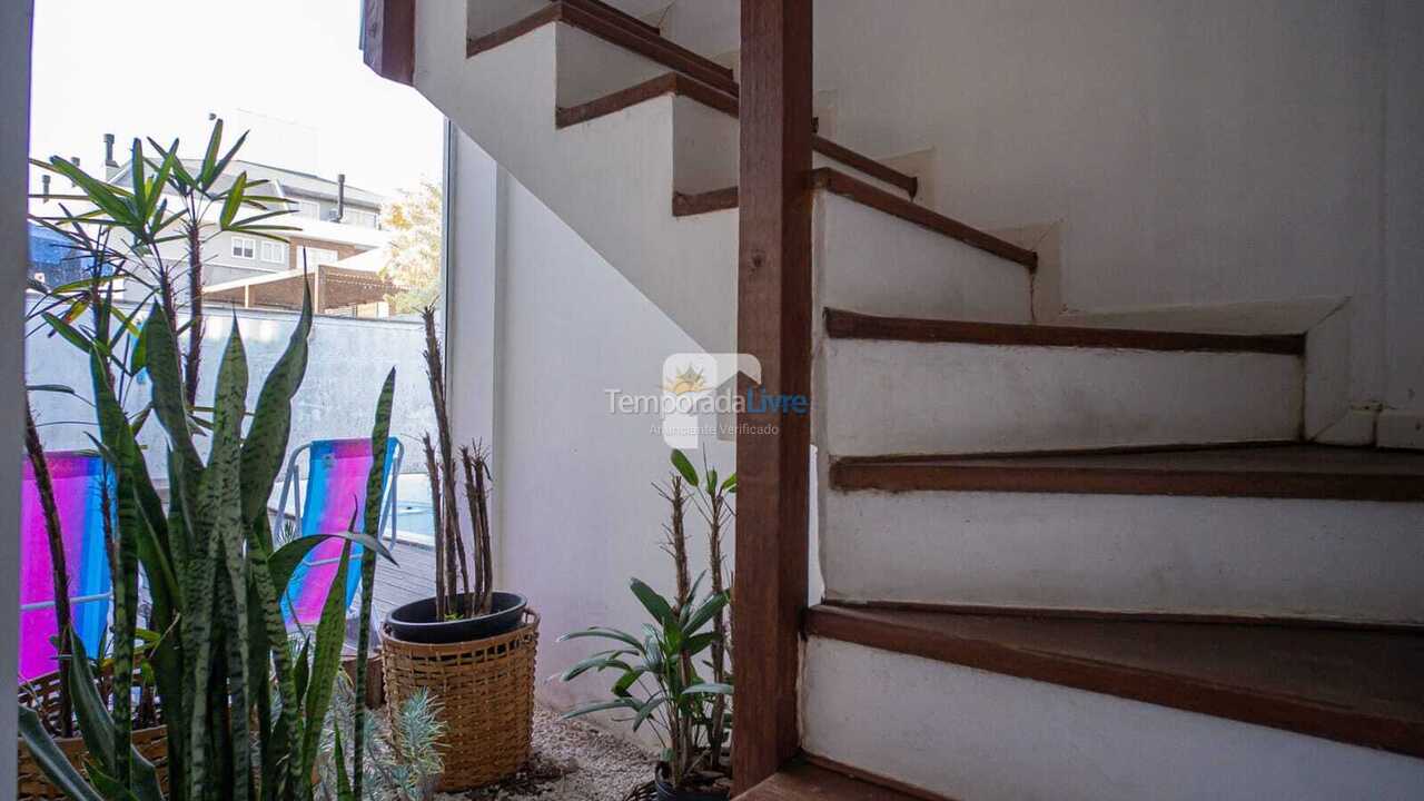 Casa para aluguel de temporada em Florianópolis (Cachoeira do Bom Jesus)