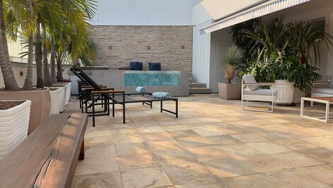 Ático de 5 dormitorios en Copacabana con piscina