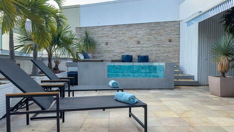 Ático de 5 dormitorios en Copacabana con piscina