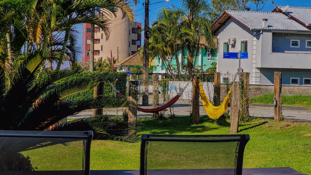 House for vacation rental in São Francisco do Sul (Itaguaçu)