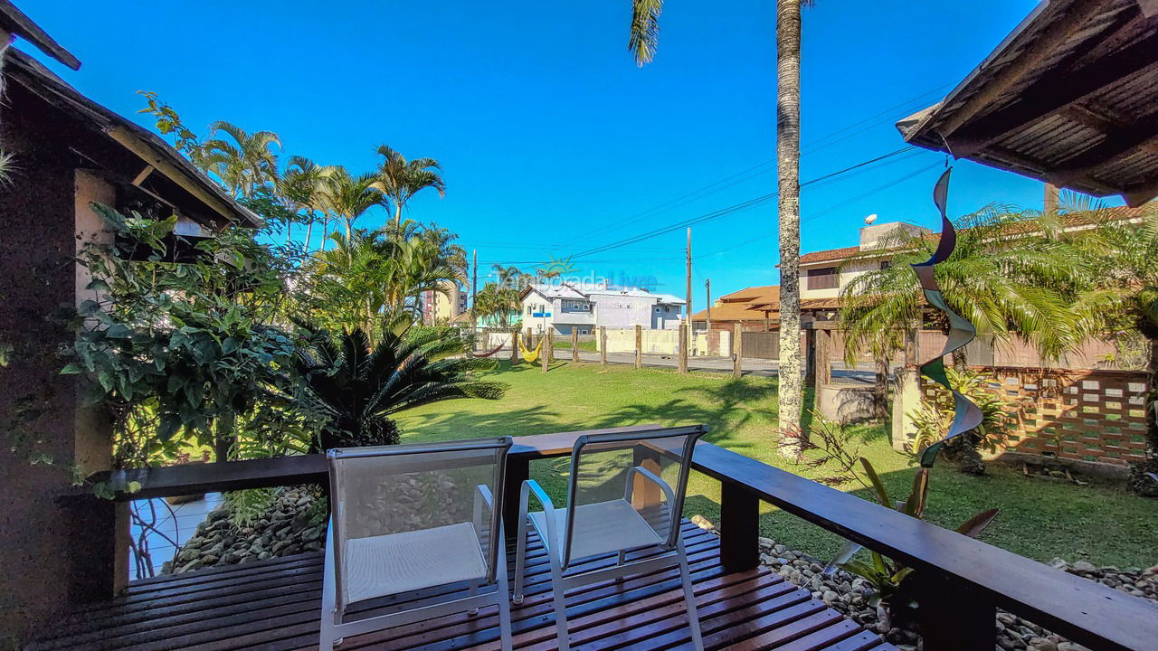 House for vacation rental in São Francisco do Sul (Itaguaçu)