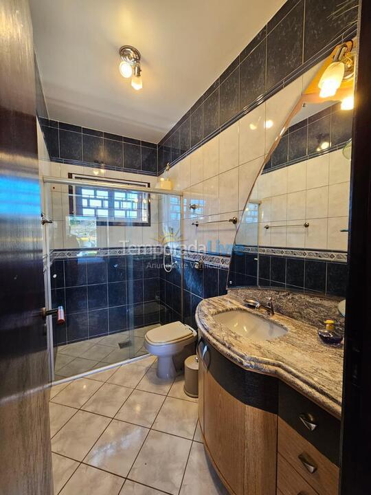 Casa para aluguel de temporada em Florianopolis (Praia dos Ingleses)