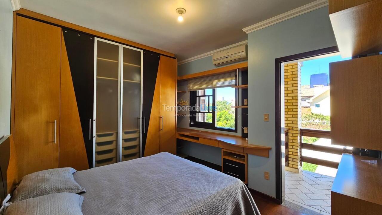 Casa para aluguel de temporada em Florianopolis (Praia dos Ingleses)