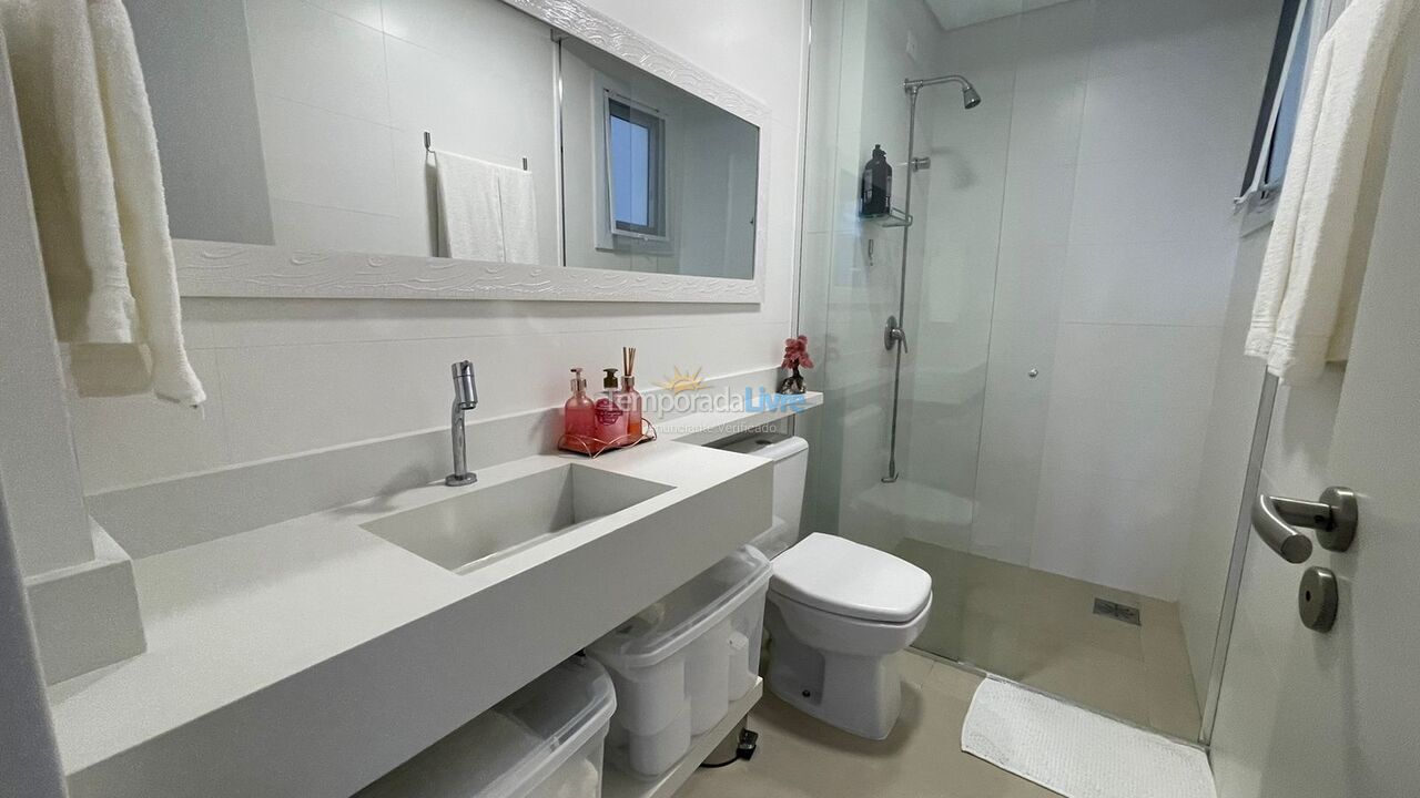 Apartamento para aluguel de temporada em Florianopolis (Praia dos Ingleses)