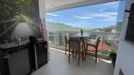 Apartamento em condomínio alto padrão em home club a 50m da praia