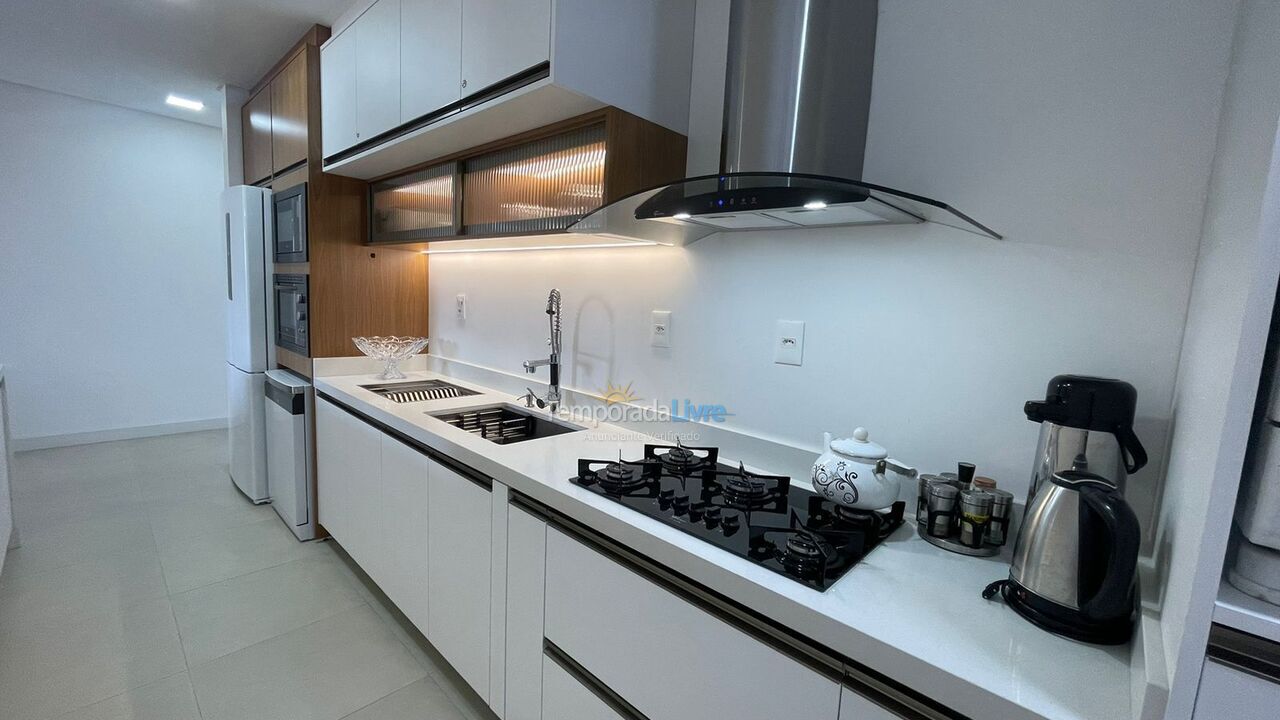 Apartamento para aluguel de temporada em Florianopolis (Praia dos Ingleses)