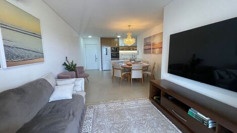 Apartamento em condomínio alto padrão em home club a 50m da praia