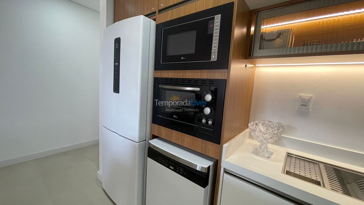 Apartamento para aluguel de temporada em Florianopolis (Praia dos Ingleses)