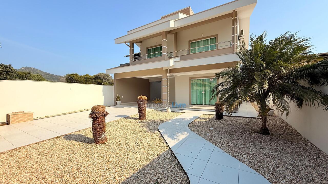 Casa para alquiler de vacaciones em Bombinhas (Canto Grande)