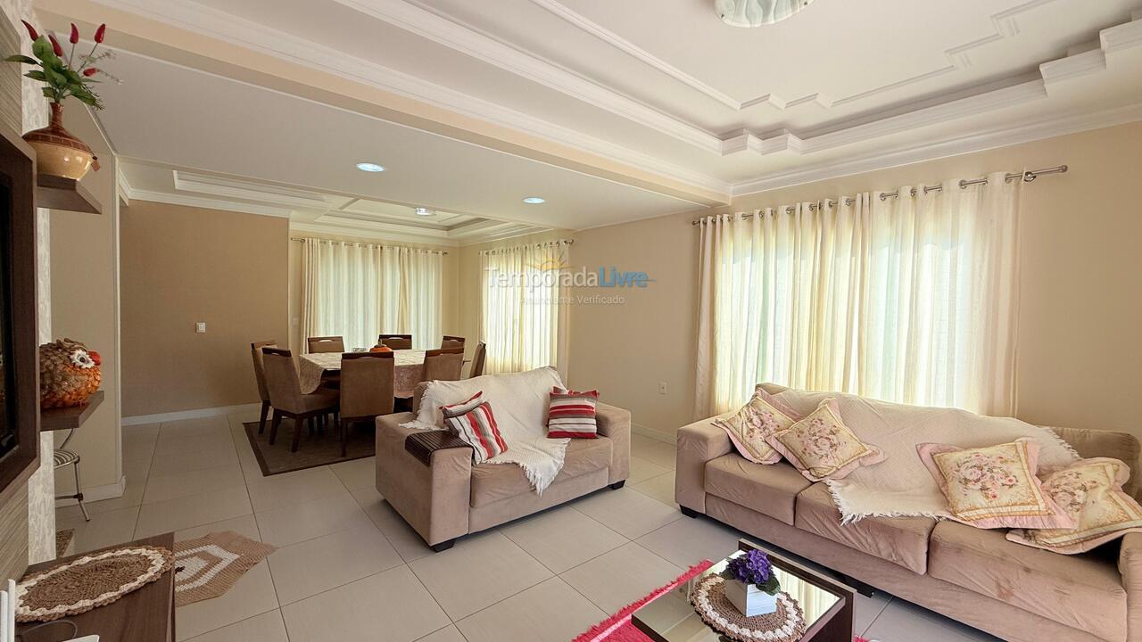 Casa para alquiler de vacaciones em Bombinhas (Canto Grande)