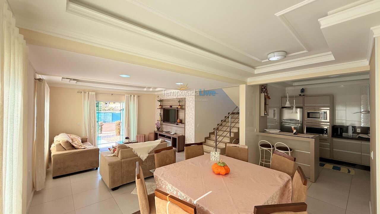 Casa para alquiler de vacaciones em Bombinhas (Canto Grande)