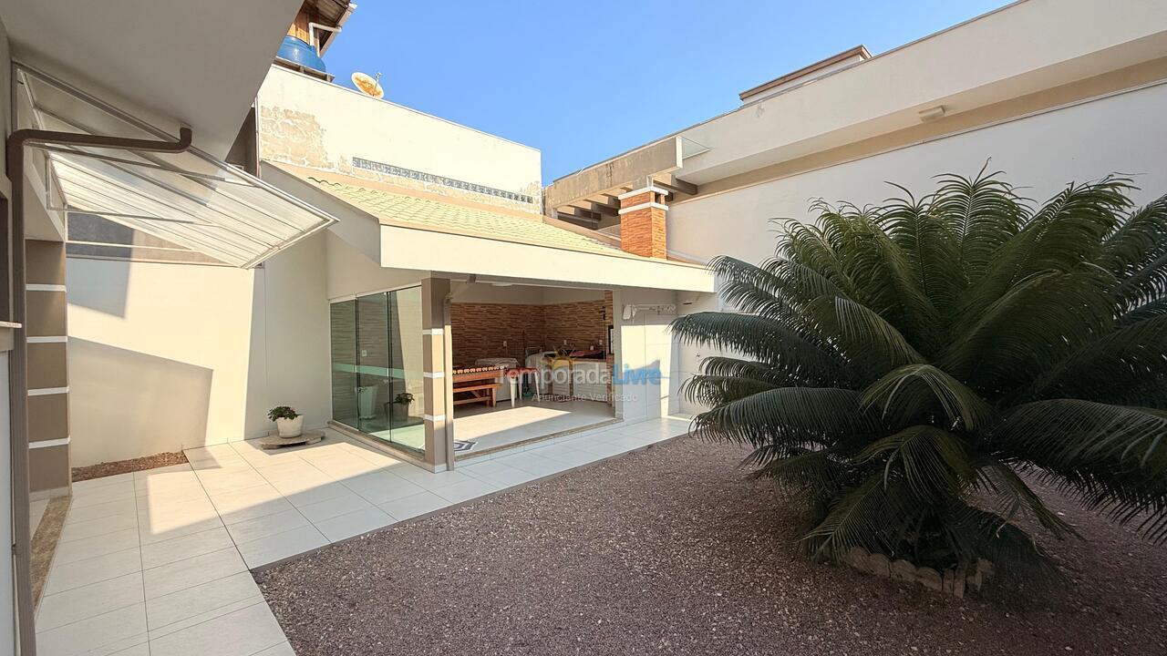 Casa para alquiler de vacaciones em Bombinhas (Canto Grande)