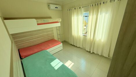 Amplia casa para 10 personas a 400m de la playa Mariscal
