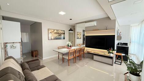 Apartamento moderno a 100m da Praia de Mariscal
