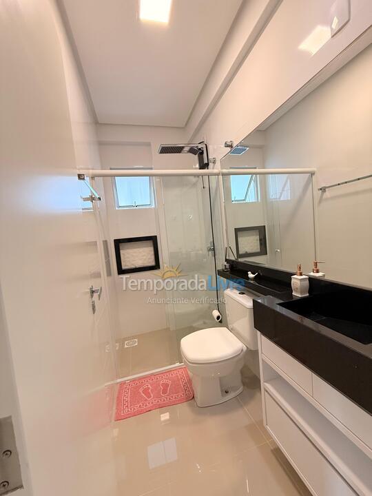 Apartamento para aluguel de temporada em Bombinhas (Canto Grande)