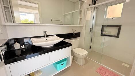 Apartamento moderno a 100m da Praia de Mariscal