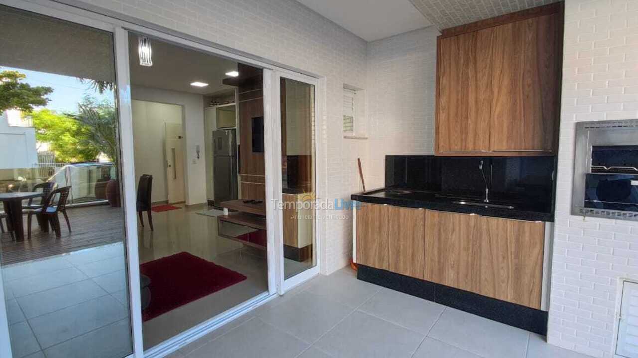 Apartamento para aluguel de temporada em Bombinhas (Canto Grande)