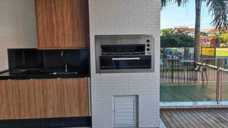 Apartamento Térreo à 100m do Mar de Mariscal