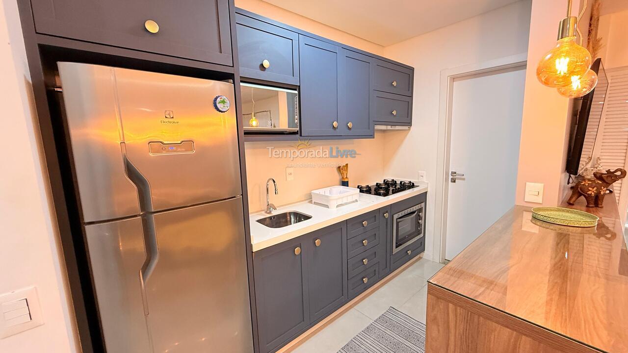 Apartamento para aluguel de temporada em Bombinhas (Canto Grande)